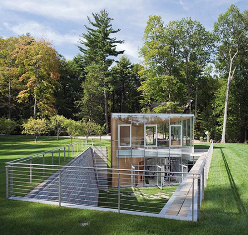Дом с зеленой крышей от Partners Architects