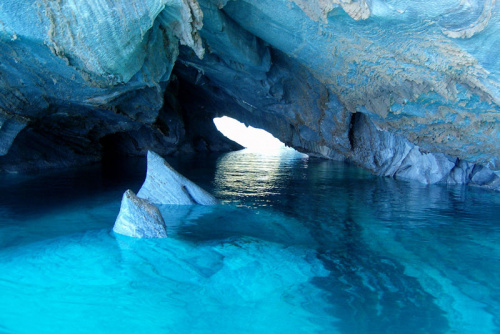 Мраморные пещеры в Чили (Las Cavernas de Marmol)