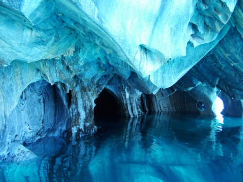 Мраморные пещеры в Чили (Las Cavernas de Marmol)