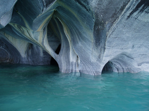 Мраморные пещеры в Чили (Las Cavernas de Marmol)