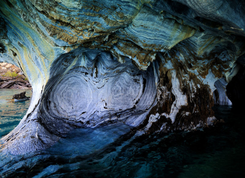 Мраморные пещеры в Чили (Las Cavernas de Marmol)