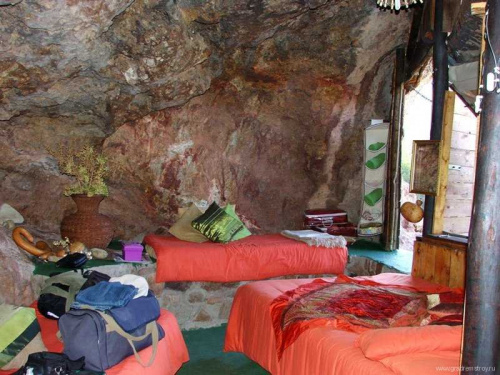 Пещерный отель Makkedaat Cave