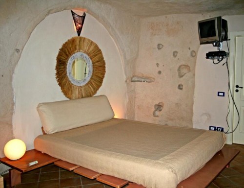 В Италии открыли пещерный отель Sassi di Matera