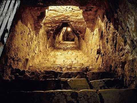 Подземные храмы атлантов (Перу)