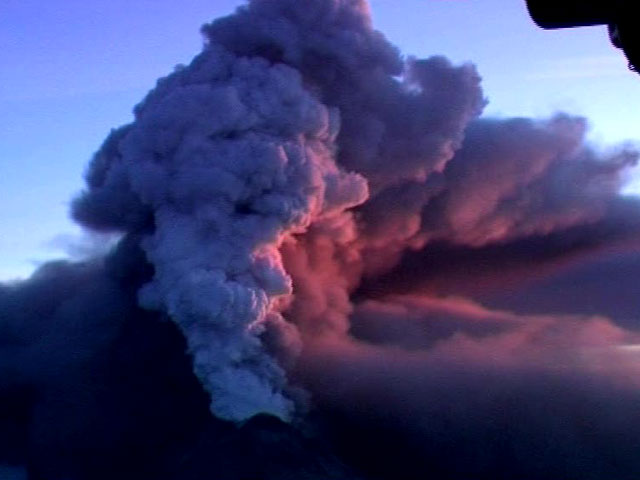 Вулкан Карымский на Камчатке