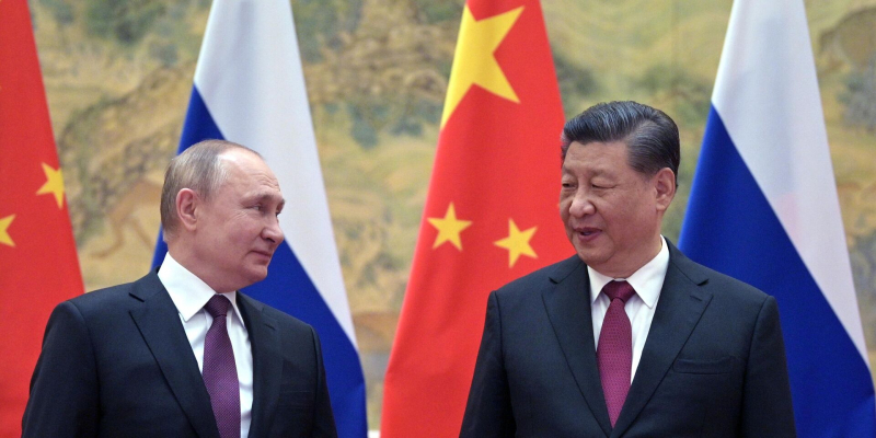 CNN: Китай не отказывается от Запада, но делает ставку на Россию