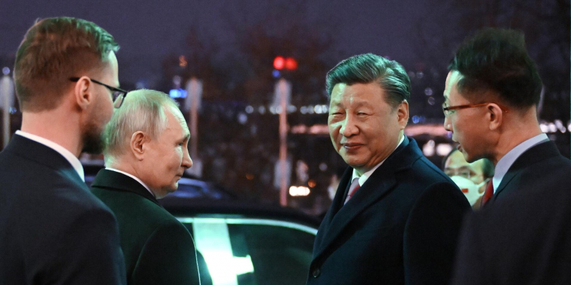 FA: Пекину очень трудно сбалансировать свои связи с Россией и Европой