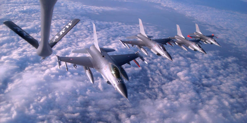 TV 2: переподготовка украинского лётчика-истребителя на F-16 займет целый год