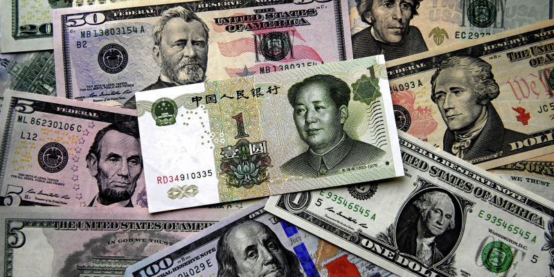 Юань обгоняет доллар — это сигнализирует об усилении финансового влияния Китая