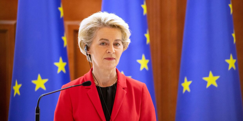 Figaro: фон дер Ляйен обещает вскоре взять в ЕС Украину, Молдавию и Грузию 