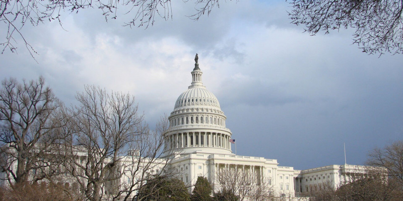 Politico: заявление Залужного о тупике разожгло споры в конгрессе США