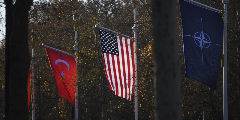 Aydınlık: граждане Турции призвали власти вывести страну из НАТО