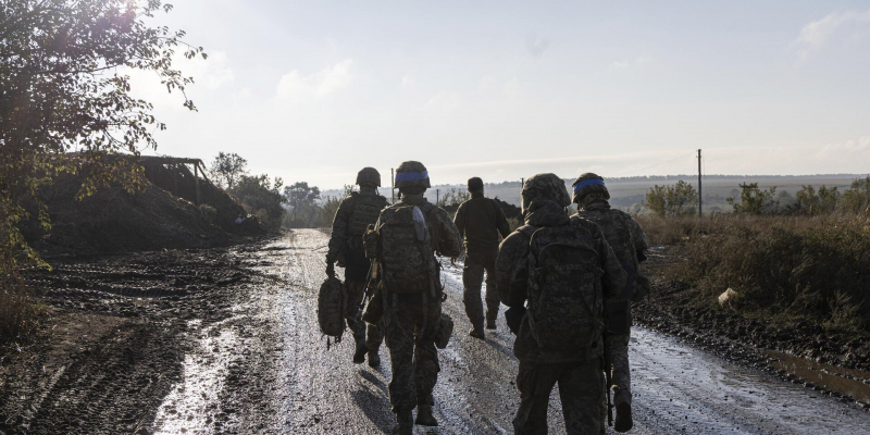 Polityka: у Украины нет солдат, чтобы удерживать фронт