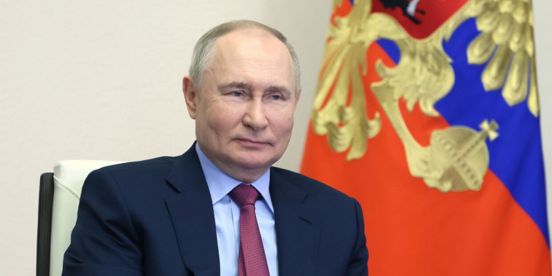 Asas Media: Путин вернул России былую мощь благодаря уму и лидерскому таланту