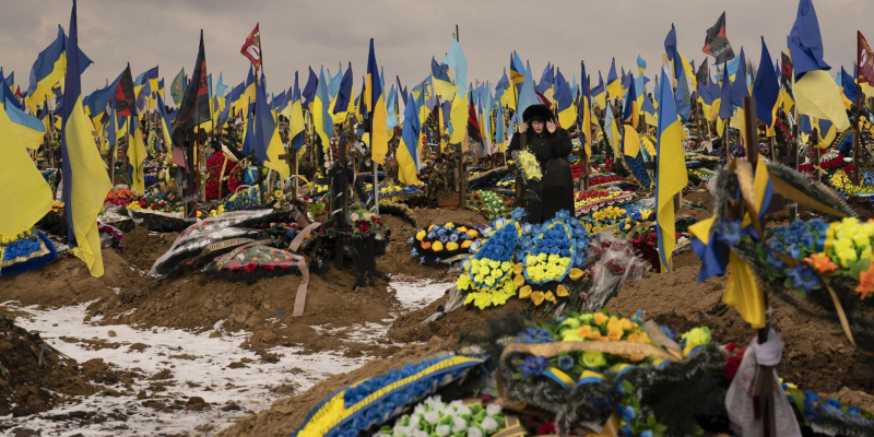FT: Украина намерена заменить 330 тысяч военных на поле боя