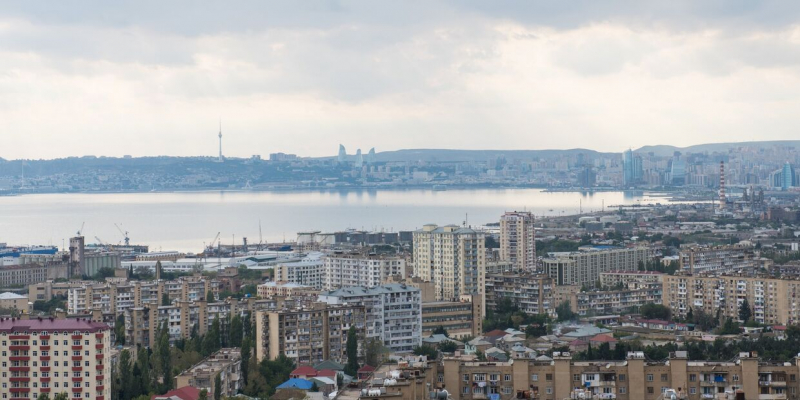 Haqqin: Москва и Баку договорились развивать западный маршрут МТК "Север – Юг"