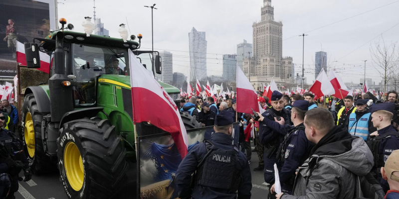 Politico: Путин стал победителем в торговой войне между Польшей и Украиной