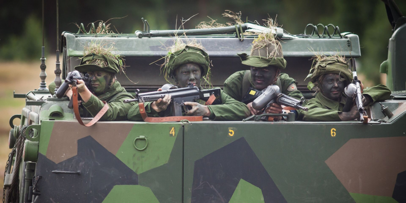 Швеция вновь создает "армию" из гражданских для защиты от иностранной агрессии