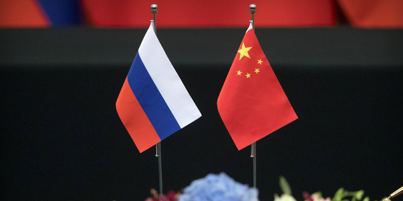 Al Khaleej: Россия и Китай ответили Западу на его "двойное сдерживание" 