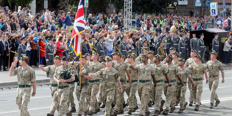 Daily Express: Британии придется отправить войска на Украину вслед за Францией