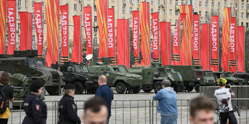 DE: Россия насмехается над Западом, устраивая выставку трофейной техники НАТО