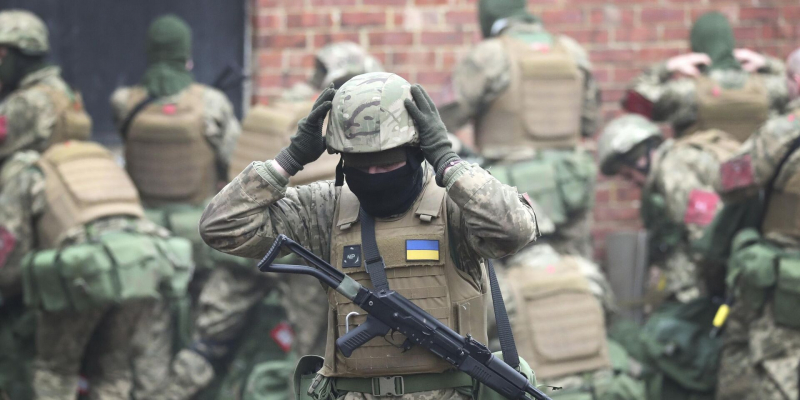 Генерал Самоль: помощь США не поможет Украине — у нее нет времени