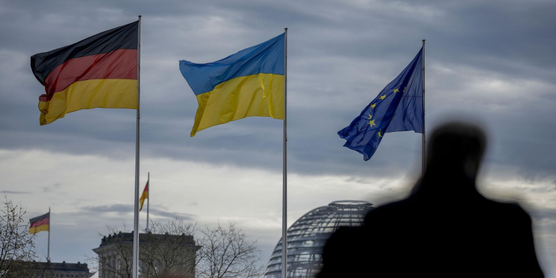 infoBRICS: Запад решил нарушить табу на Украине и вызвать эскалацию конфликта