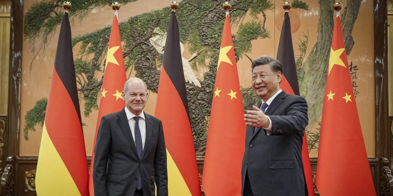 Шольц хочет обсудить с китайским лидером Си "справедливый мир" для украинцев