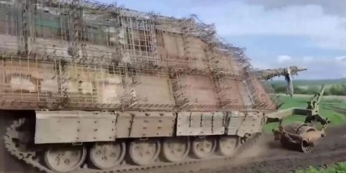Forbes: российские «танки-черепахи» получили дополнительный слой брони