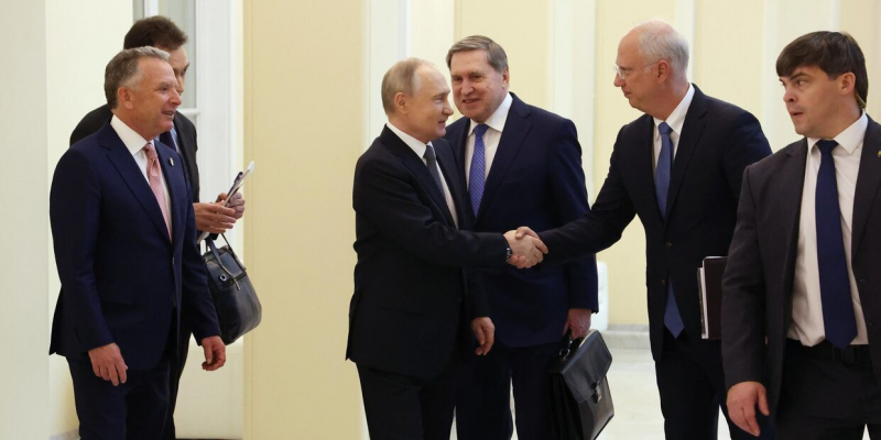 Как западные СМИ отреагировали на очередную встречу Путина и Уиткоффа